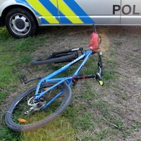 Osmnáctiletý řidič ujel od nehody i od zraněného