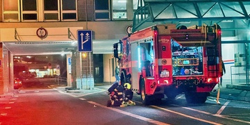 Hasičské manévry ve Fakultní nemocnici spustilo vadné čidlo