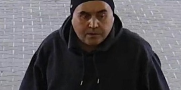 Prosím sdílejte, důležité! Poznáte podvodníka? Dnes by měl být v Plzni.