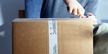 Z krabic vybral mobily za víc než čtvrt milionu