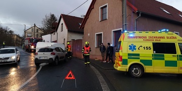 Čelní střet vozů