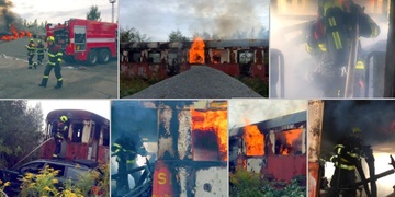 Dopravní nehoda dvou osobních automobilů a vlaku - cvičení