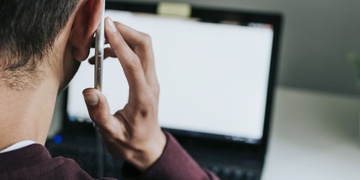 Na Plzeňsku řádí fiktivní ruští bankéři