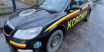 Žena zemřela po pádu z okna zdravotnického zařízení